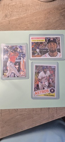 Yordan Alvarez RC LOT - 2020 TOPPS series 1