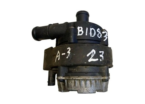 AUDI A3 Sportback 8YA Zirkulationswassermotor 04L965567B 1.40 34911192