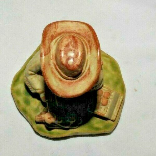 Suzi Long Figurine Campfire treat Great Condition - Picture 7 of 7