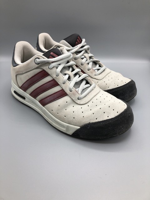 adidas ape 779001 tubular