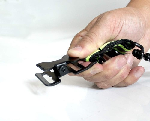 Heavy-Duty Glove Clip Strap with Industrial Snap Hook | Firefighter Essentials - Imagen 5 de 8