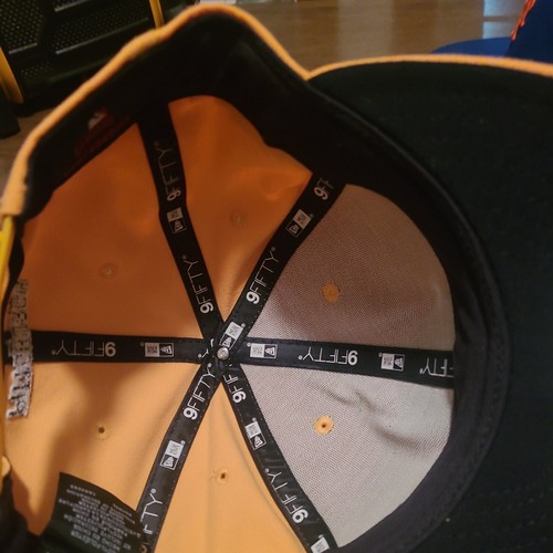 Nice New Era 9fifty Pittsburgh Pirates 2019 Little League Classic Snapback Hat. - Picture 5 of 5