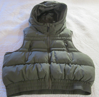 gymshark essential crop gilet