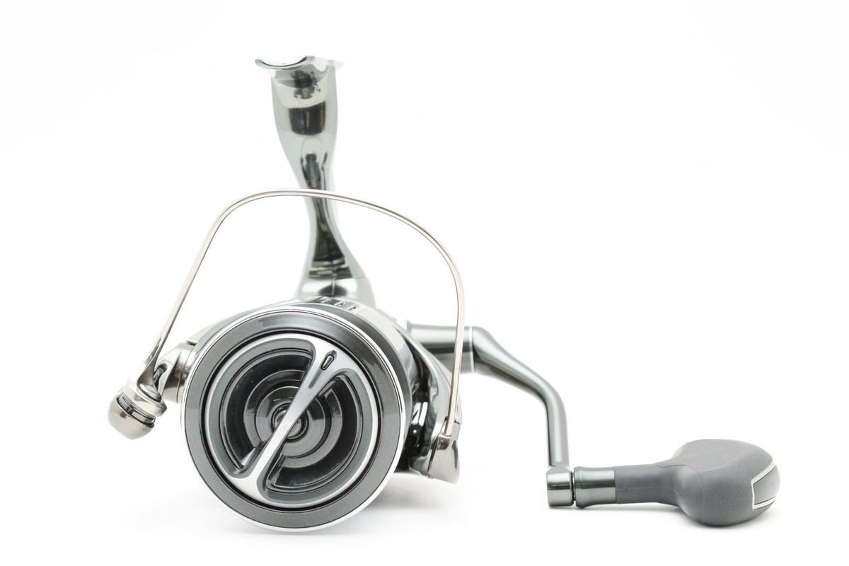 Shimano 22 STELLA 4000XG Spinning Reel Near Mint From Japan