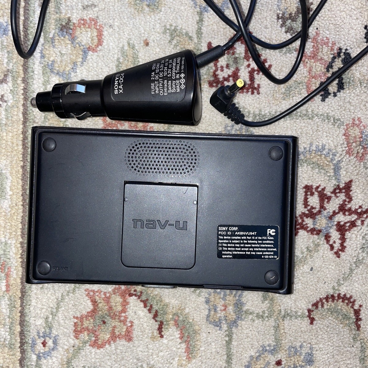Sony NAV-U GPS NV-U94T 4.8-Inch Personal Navigation System touch