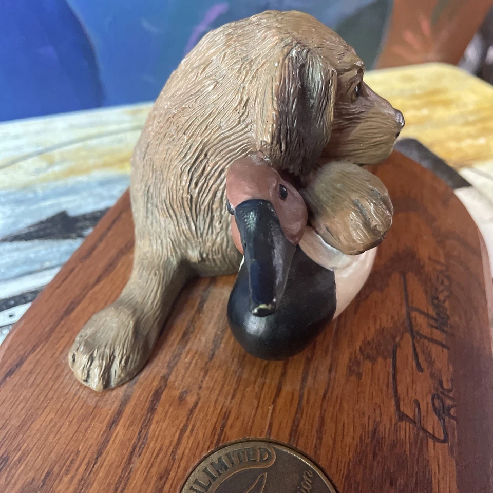 RARO Patos Ilimitado Cachorro Con Pato Señuelo Escultura Eric Thorsen Foto 3 de 4