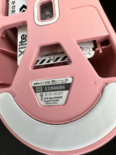 Pulsar Xlite V2 Size 1 Wireless Mouse Pink w/ Accessories & Box DEFECTIVE SCROLL - 第 6/11 張圖片