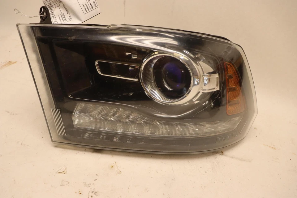 2015-2024 DODGE RAM 1500 ПЕРЕДНЯЯ ЛЕВАЯ ФАРА СО СТОРОНЫ ВОДИТЕЛЯ ПРОЖЕКТОР ГАЛОГЕННЫЕ ОТ ОРИГИНАЛЬНОГО ПРОИЗВОДИТЕЛЯ - Изображение 3 из 4