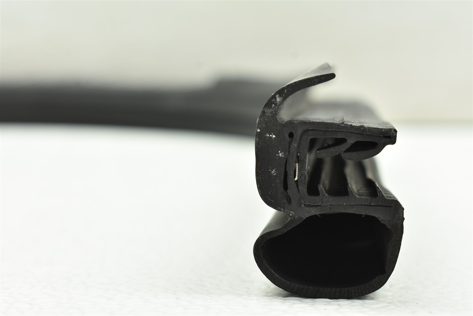 2010 Ferrari California Rear Right Side Door Seal Rubber 069877700 