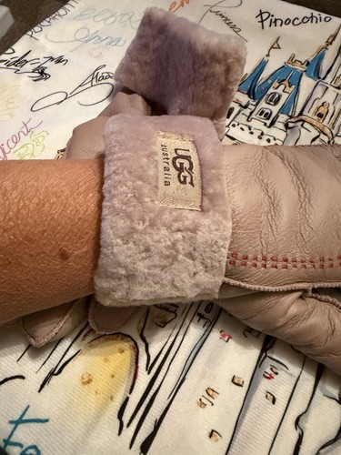 New Women's UGG Pink Shearling Suede Leather Gloves Size M - Picture 5 of 13