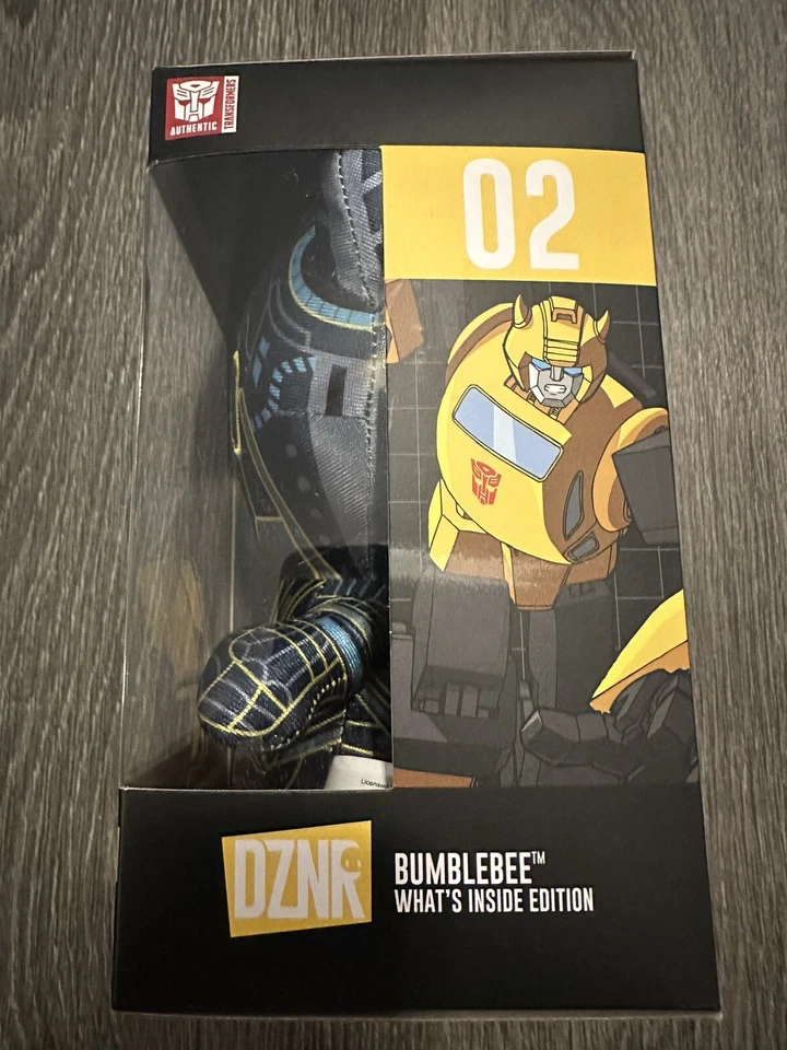 Peluche DZNR Transformers Bumblebee Yume What’s Inside Edition #02 Foto 2 de 4
