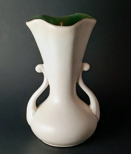 VTG Red Wing Pottery 2 Handled 7 3/4" Vase #505 Cream & Light Green Interior USA