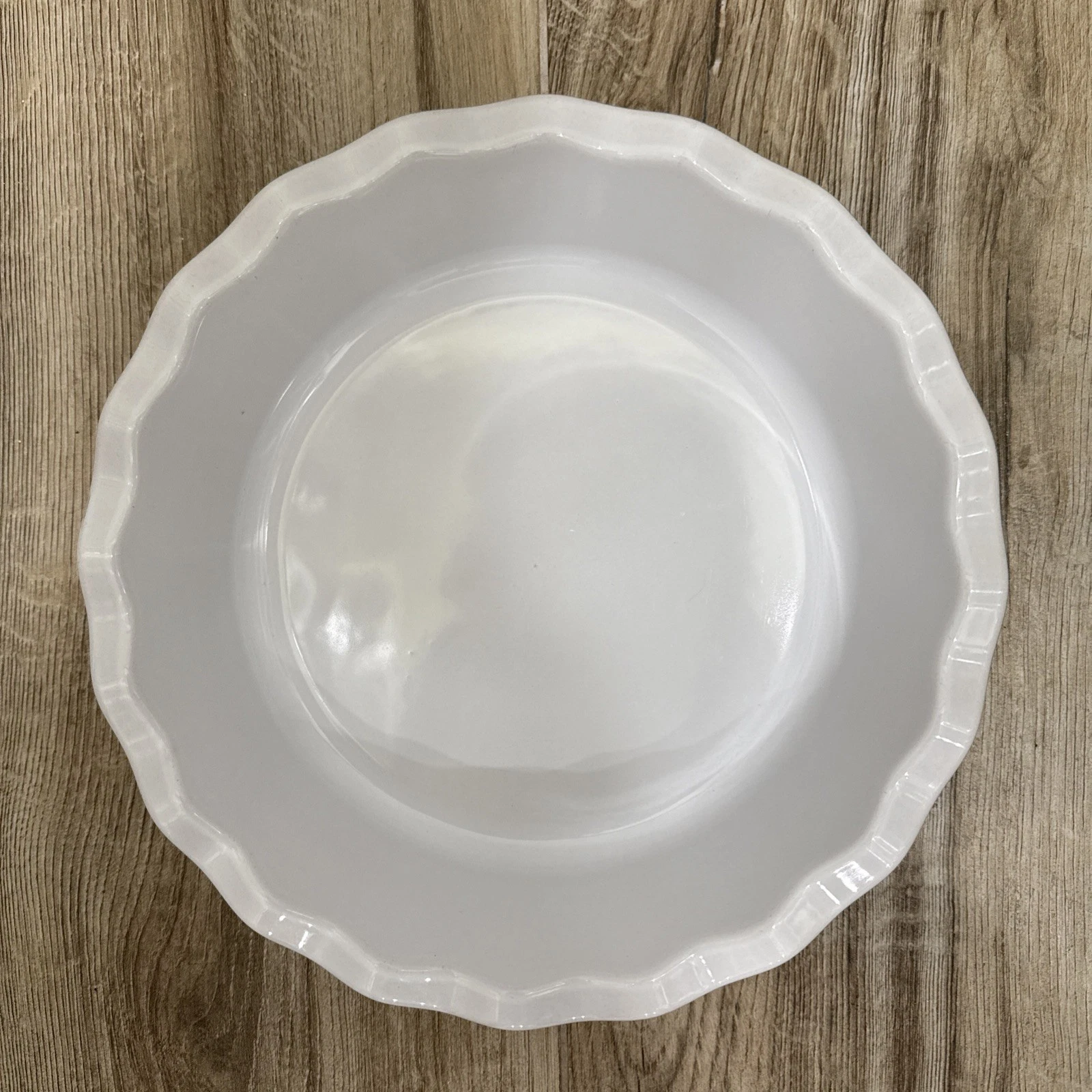Emile Henry France 9” Pie Dish Ruffled Edge Evergreen & White