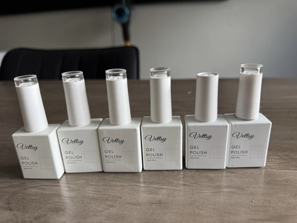 Colección de Esmaltes de Uñas en Gel Incluye Caramia, Vetsy, Born Pretty And Bear Foto 3 de 4