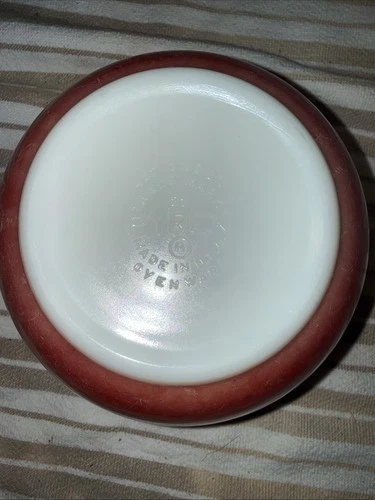 Pyrex Primary Colors Red Nesting Bowl Vintage #402 Made in USA 1.5 Qt