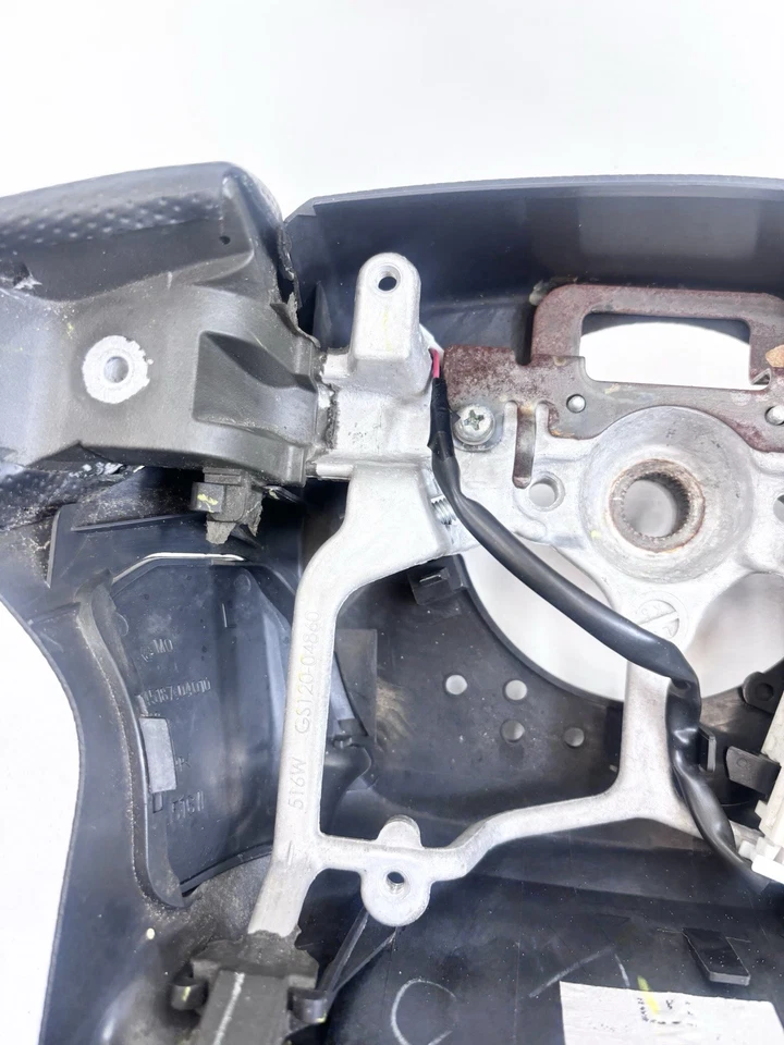 Toyota Tacoma Steering Wheel OEM 516W GS120-048B0 Tacoma, 4Runner Tundra #186 - Image 4 of 4