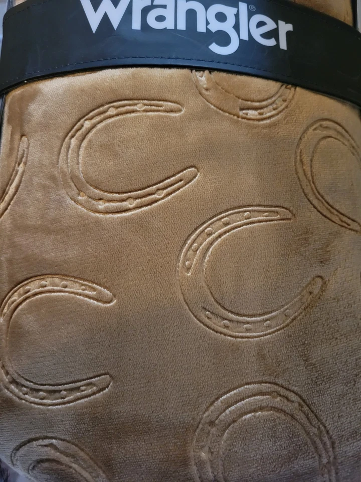 Juego de edredón de herradura Wrangler King/Gold viral Foto 2 de 4