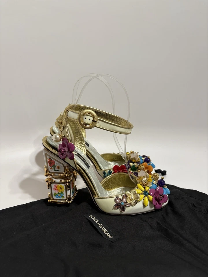 Vtg Dolce & Gabbana White Patent Leather Tile Heels 35.5 - Image 2 of 4