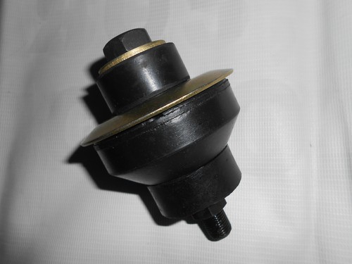 REAR ENGINE MOUNTING ROUND TYPE FOR Jeep MAHINDRA CJ340 CJ540 CL640 MM540 4X4 GB - Picture 4 of 9