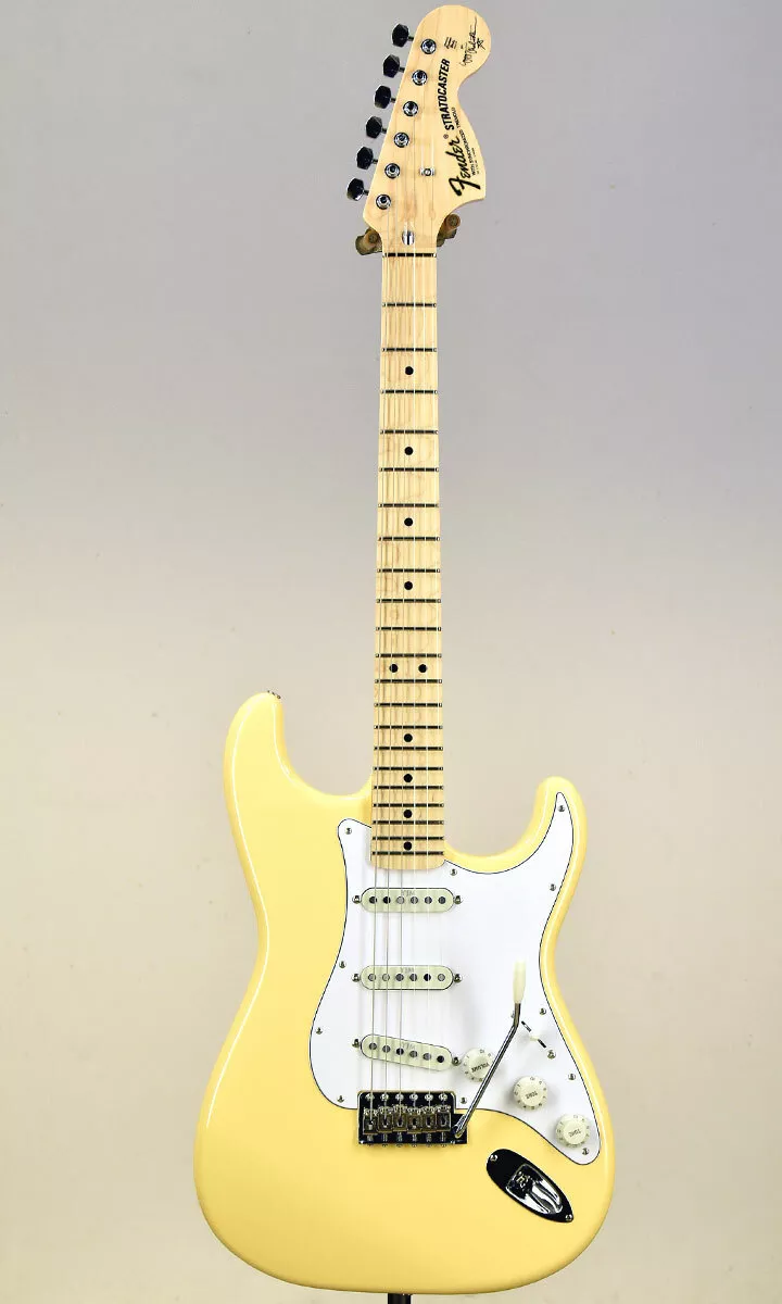 Fender Japan Exclusive Yngwie Malmsteen Signature Stratocaster Yellow White