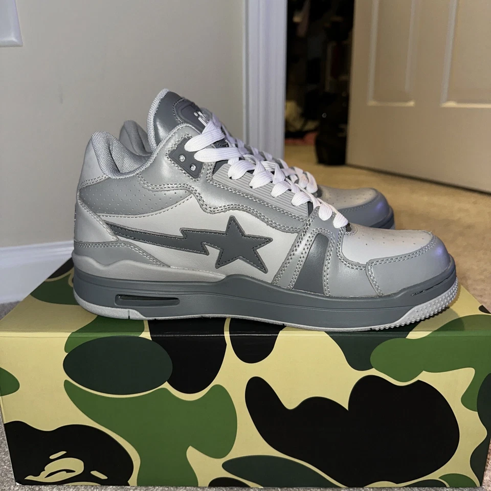 Bolso de Mano A Bathing Ape Sta “Gris” Talla 8 Ds. StockX verificado. Foto 4 de 4