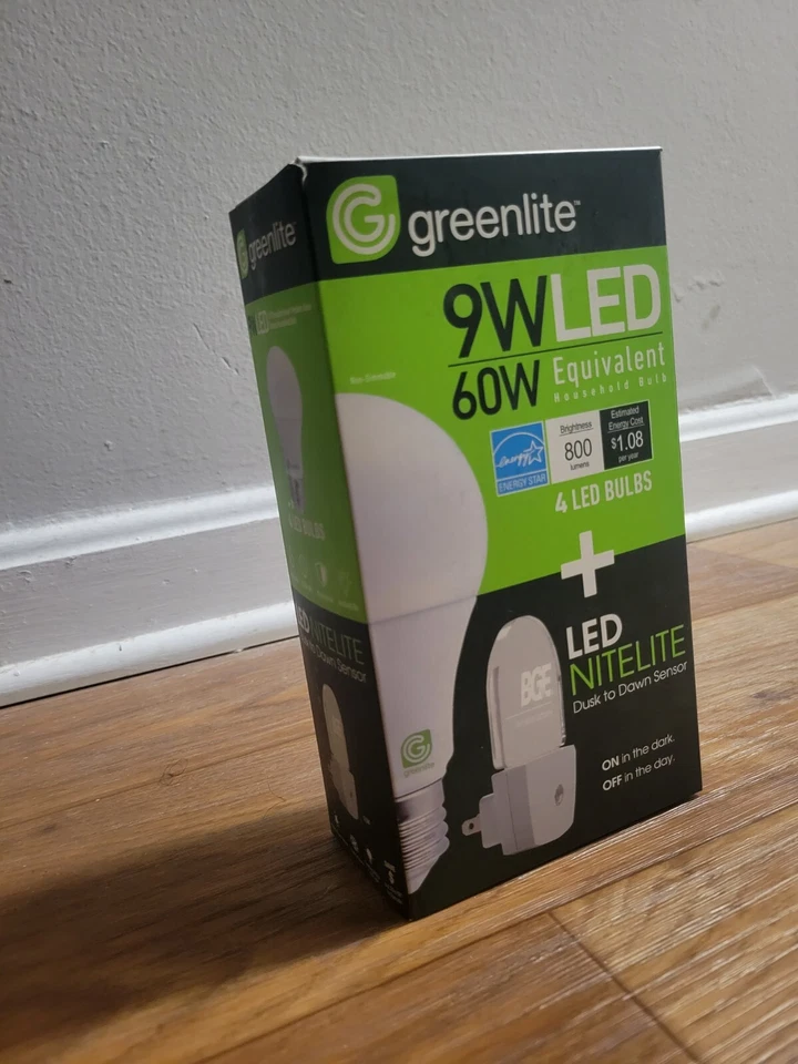 Selling ALL 3 Packs L.E.D. Light Bulbs 4-9w 8 + Nitelite Greenlite A19 60w - Image 2 of 4