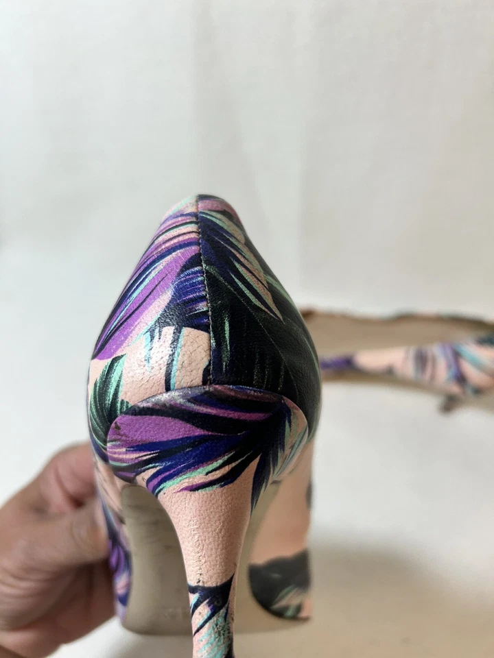 Zapatos de salón Dulci diseño floral J. Crew Talla 9.5 Pale Buff Gatito Tacones Tropical Tulipán Foto 4 de 4