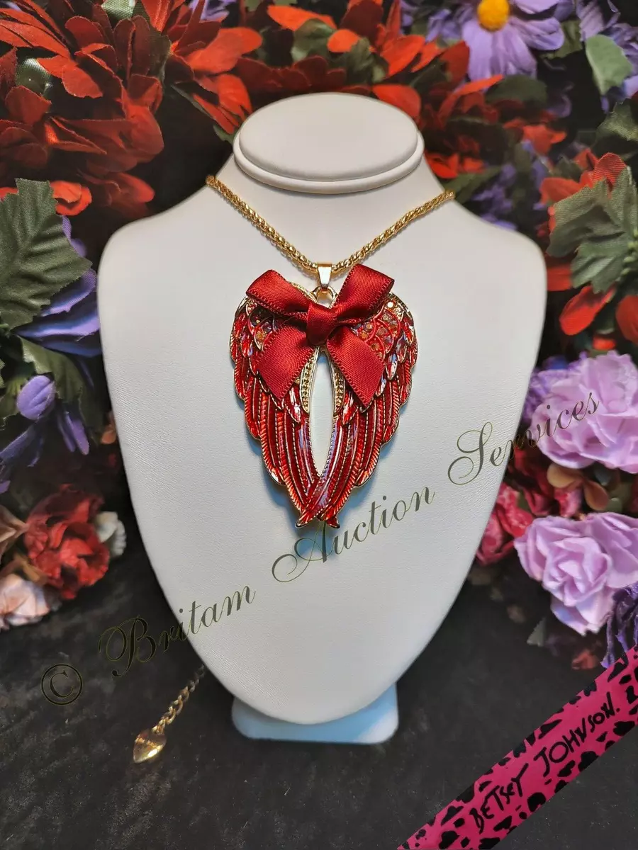 Betsey johnson angel wing deals necklace
