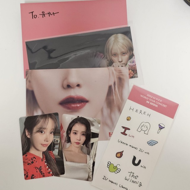 IU concert uaena photocard set HER concert very rare item