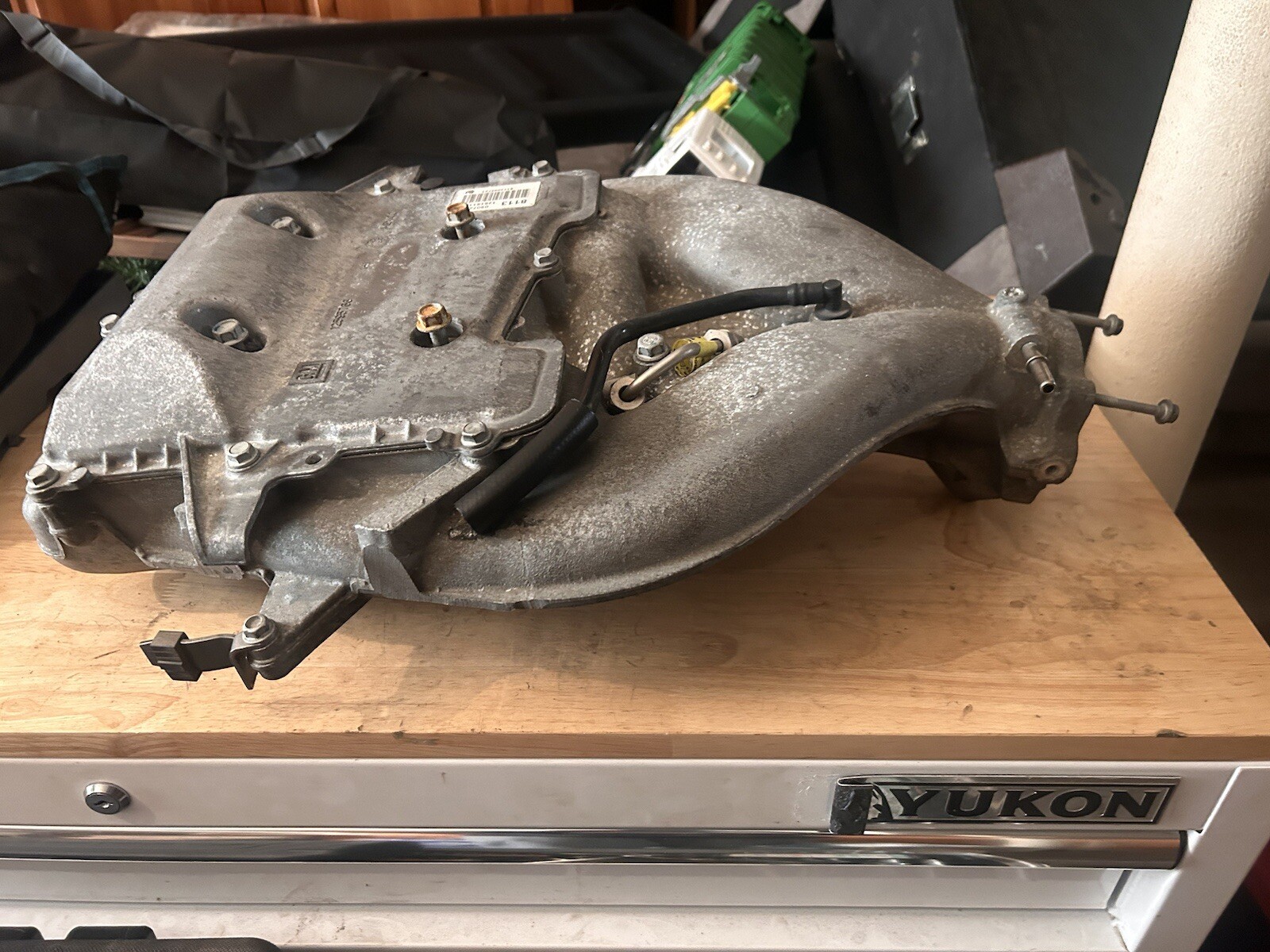 Chevy Camaro 3.6L V6 Engine Intake Manifold OEM 12595766