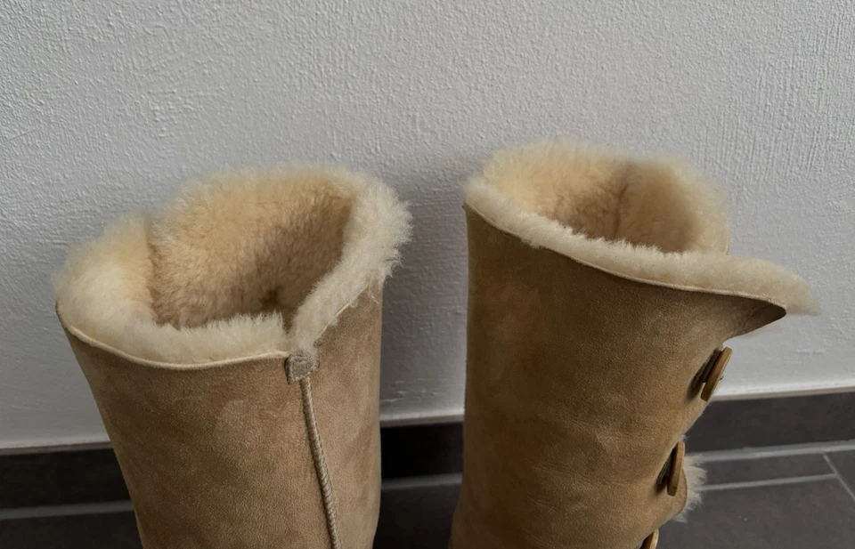 Original UGG Bailey Button Triplet Boots Winterstiefel Echtleder - Bild 4 von 4