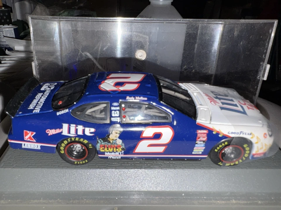 Lote fundido a presión NASCAR Foto 4 de 4