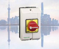 1PC New Schneider Load switch with sealed enclosure VCF2GE V2C +VCFXGE1 #YY