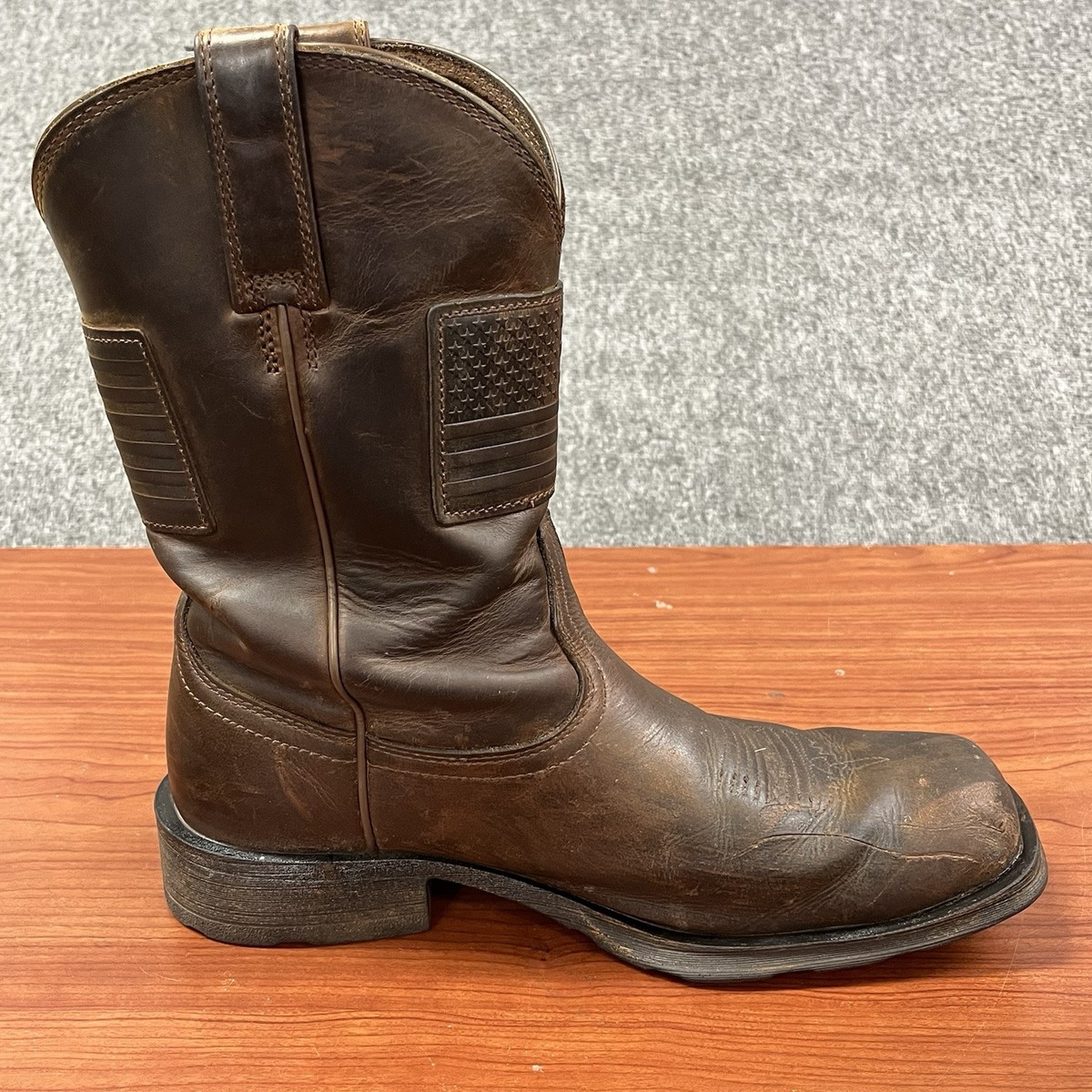 Ariat Rambler Patriot Distressed Brown Flag Boots 9.5 D 