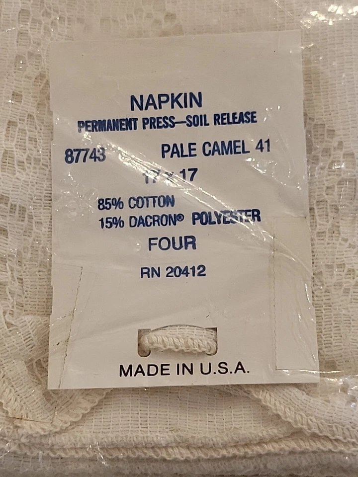 8 Lace Napkins 17"x17" Pale Camel BEIGE Cotton Polyester Permanent Press USA VTG - Image 4 of 4