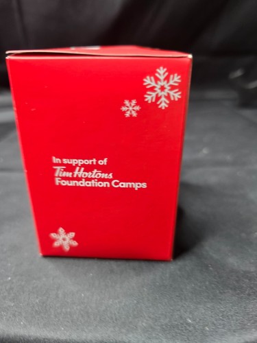 Tim Horton's 2021 Tree Ornament Hot Chocolate NIB - Picture 3 of 4