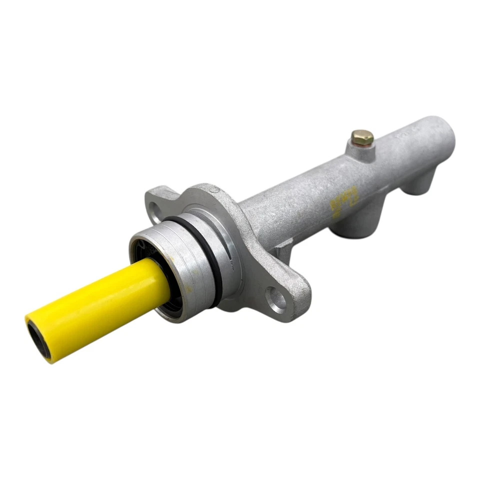 Brake Master Cylinder OEM 11-2991 Reman for 2001-2002 Toyota RAV4 - Image 4 of 4