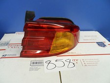 01 02 Kia Optima Passenger side tail light Used rear Lamp 858