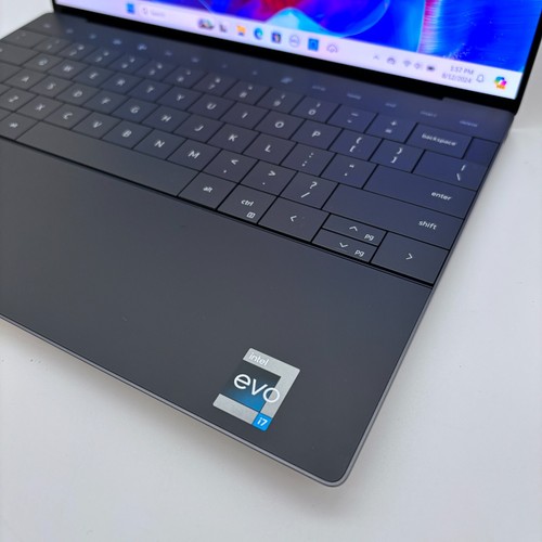 Dell XPS 13 Plus 9320 i7-1260P 1TB SSD 13.4 FHD+ TouchScreen 2022 - Picture 10 of 10