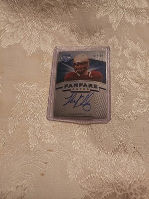 2012 Press Pass Fan Fare Autos Luke Kuechly #155/199 Auto