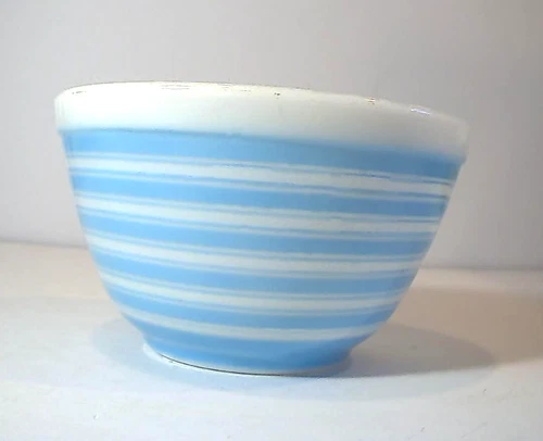 PYREX VINTGE 401 BLUE STRIPED 1.5 PINTS RETO MIXING BOWL 1960'S