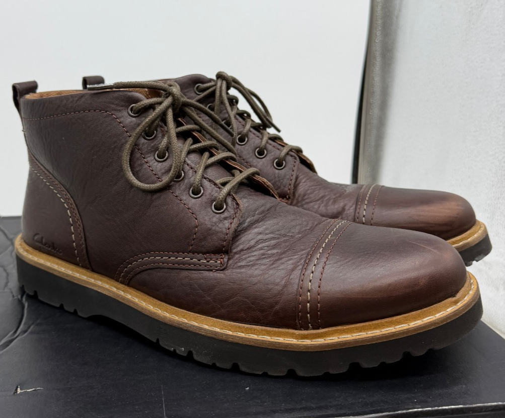 Clarks Weltridge Zip Boots Men's Dark Brown Leather Lace-Up Cap