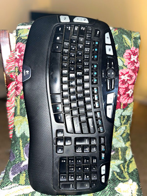 Logitech K350 Wireless Ergonomic Keyboard Black QWERTY English