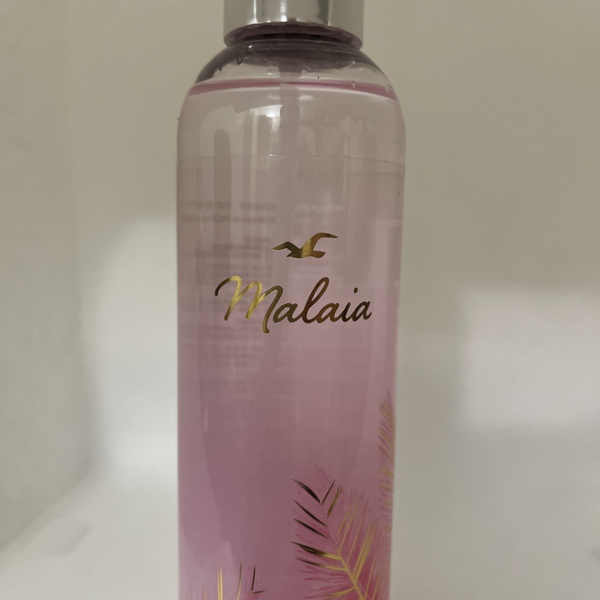 Hollister Malaia Body Mist 8.0 Fl Oz / 236 mL Perfumed Spray For