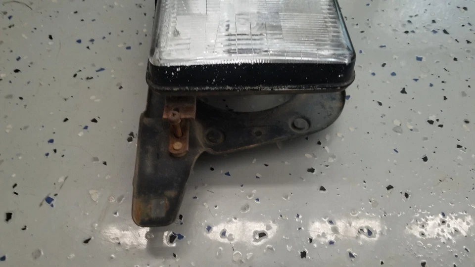 1987-1991 Isuzu Trooper 1988 1989 1990 farol dianteiro destro lado do passageiro - Imagem 3 de 4