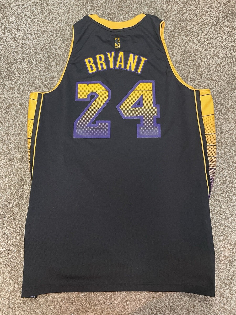 Lakers Kobe Bryant 24番 2006 KOBE BRYANT 1ST GAME WEARING#24 JERSEY FULL TICKET