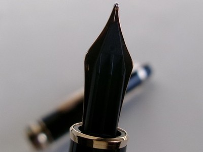 Montblanc Meisterstuck Classique 144 Fountain Pen 14K M Nib Name