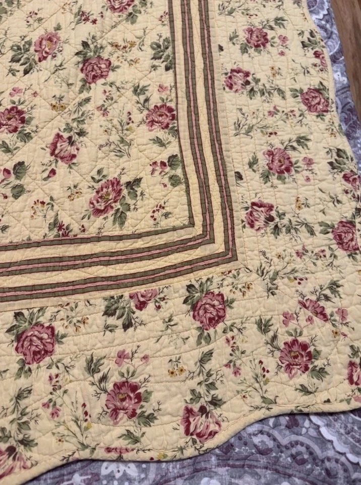 Отличные находки лоскутное одеяло желтый w/маленькие розы в полоску назад потертый шик бабушка Core - Изображение 2 из 4