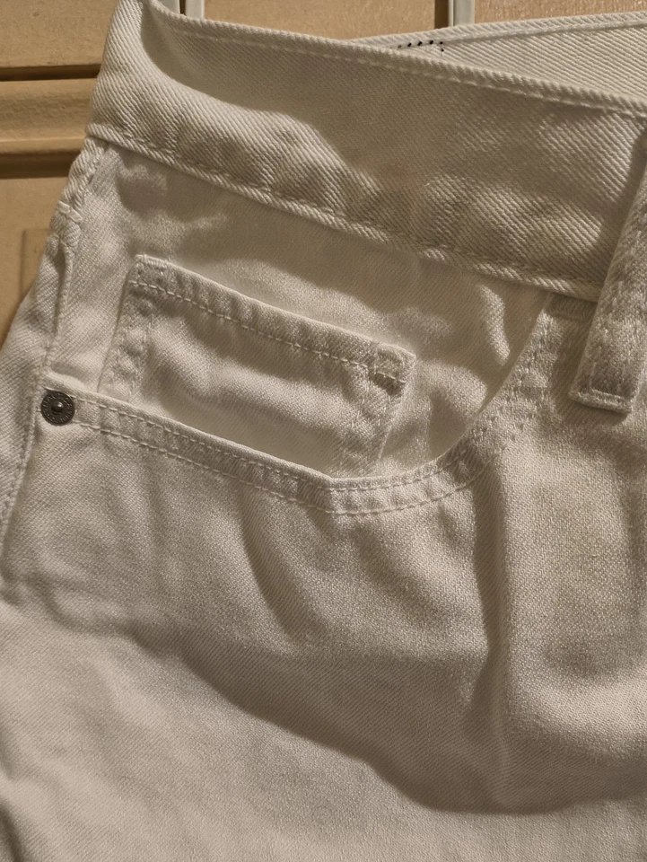 Pantalones de mezclilla blancos calce atlético Nautica para hombre piernas cónicas 33x30 Foto 4 de 4