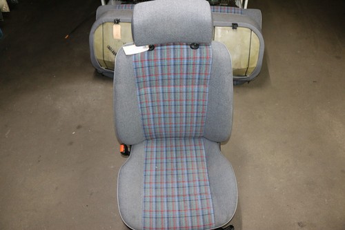 VW Golf 2  19 E  Funktion Boston   Sitz vorne links Fahrersitz    4-Türer